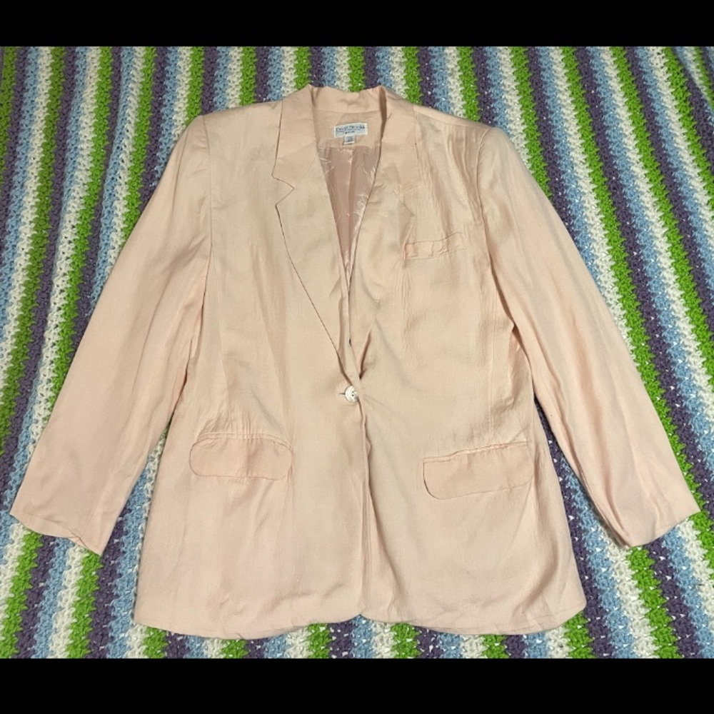 Vintage David Brooks Pink Blazer Suit Jacket Size 12P Women’s Shell Buttons EUC